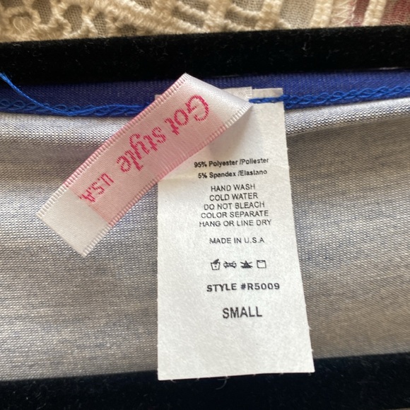 Beautiful Soft Floral Romper Size S - Picture 3 of 3